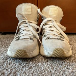 Sorel out n about boots